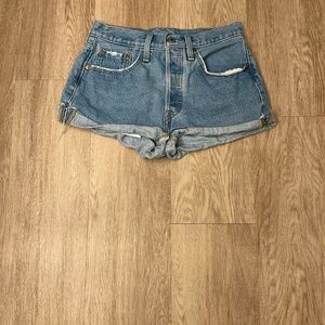 levi’s jean shorts
